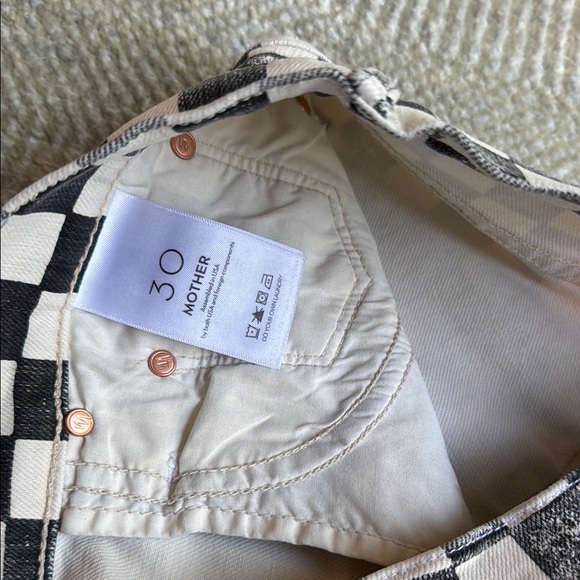 NEW Checkered Black and White Jeans from Mother Size 30 - Picture 3 of 6